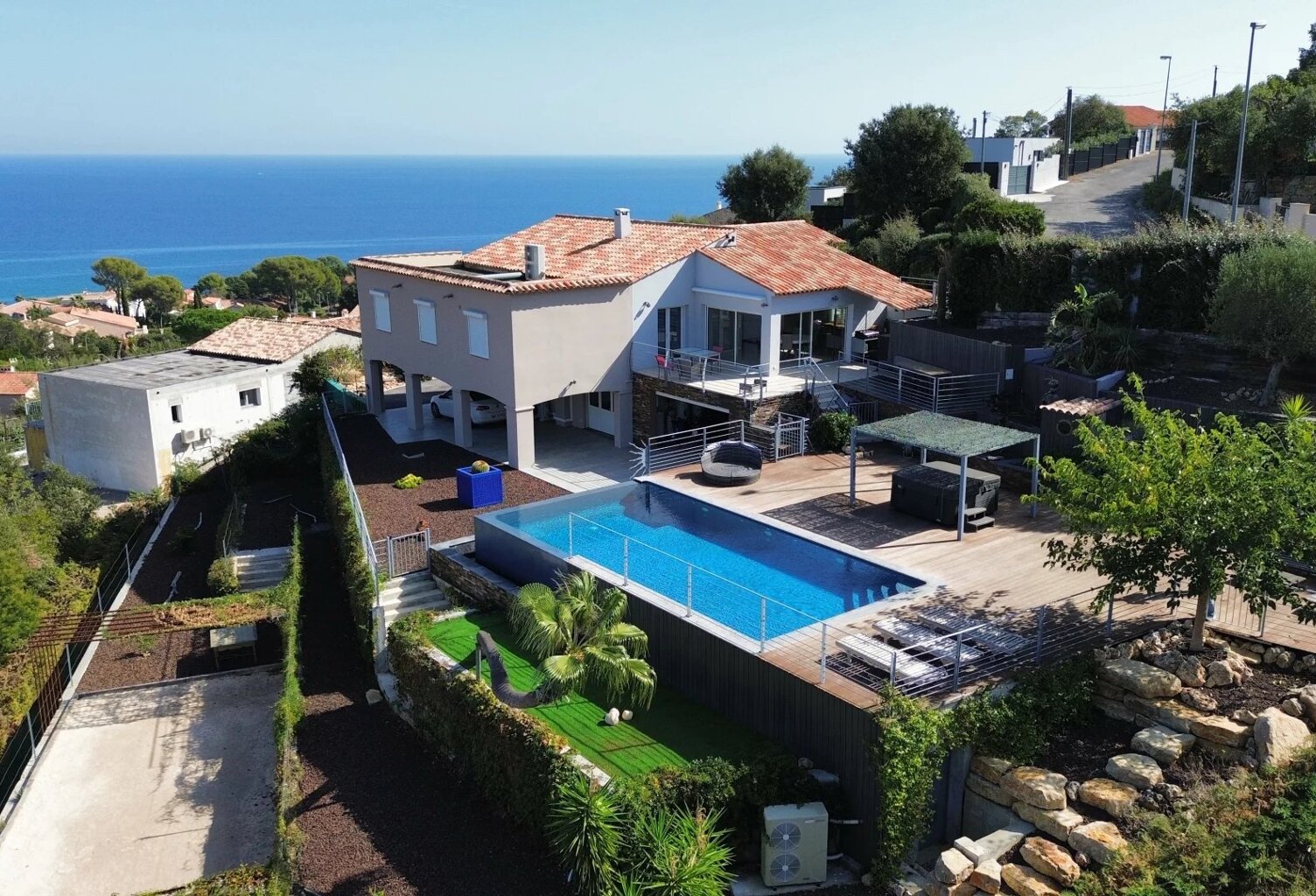 Les Issambres, grande villa vue mer — photo 1