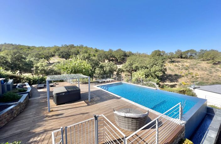 Les Issambres, grande villa vue mer — photo 4