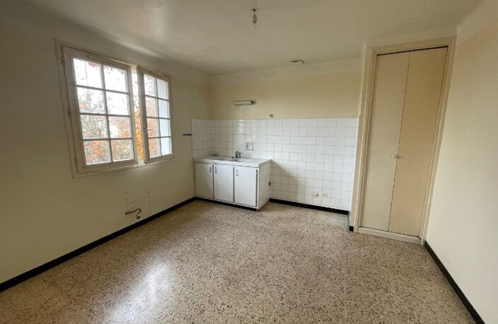Vente maison 4 pièces 90 m² Saint-Sulpice-la-Pointe (81370) — photo 5
