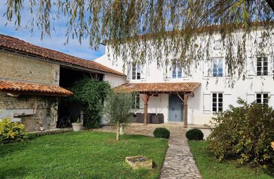 vente maison 300 000 € à proximité de Saint-Julien-de-l'Escap (17400)