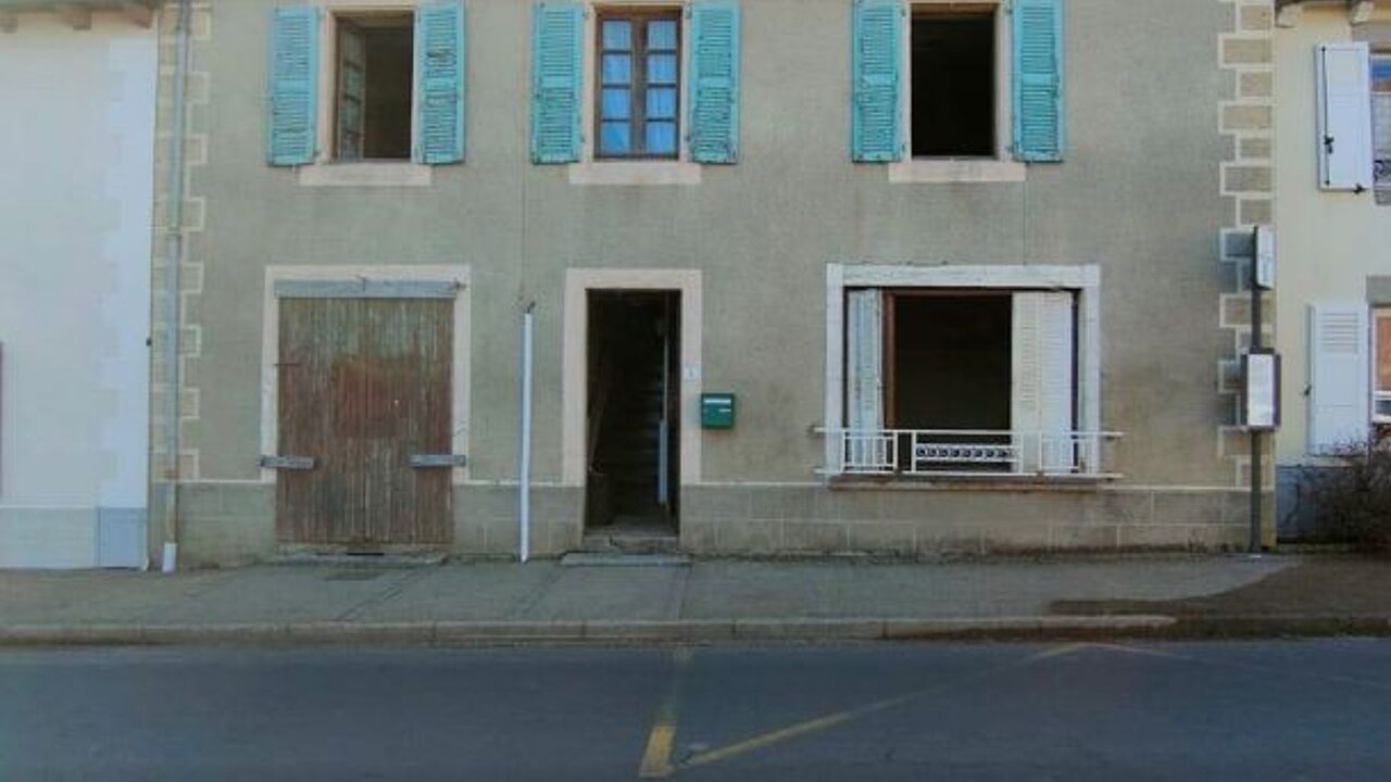 maison 4 pièces 132 m2 à vendre à Montsalvy (15120)