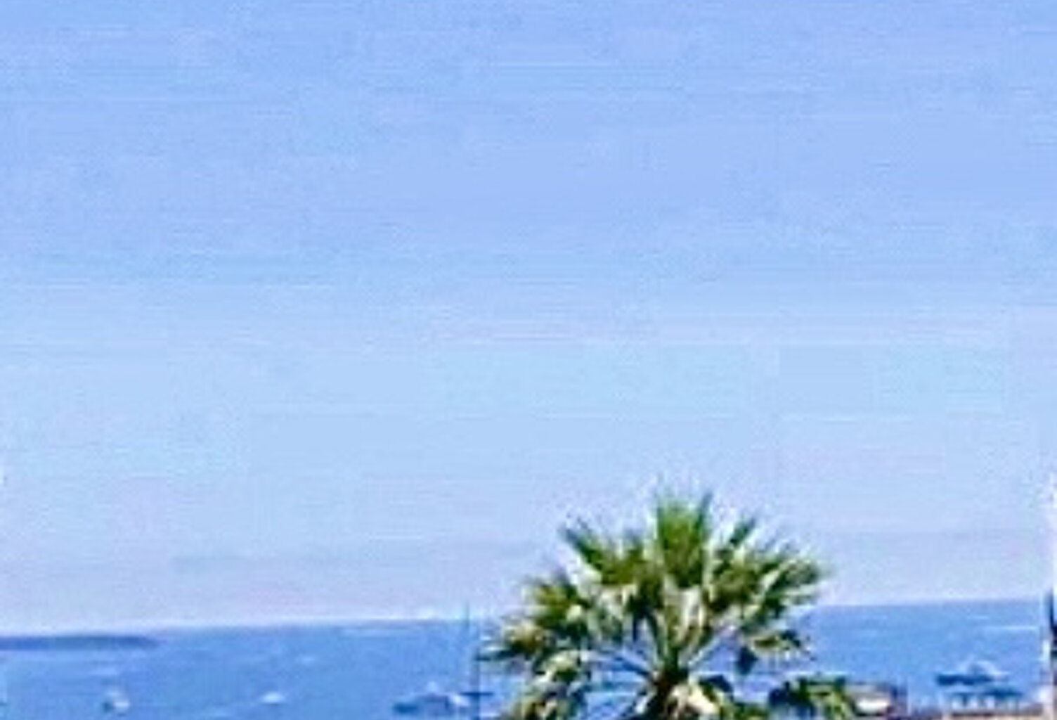 CANNES CENTRE BAS PETIT JUAS VILLA REFAITE T6 VUE MER 200M2 — photo 1