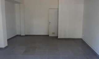 Commerce  27 m² à louer à Saint-André (97440)