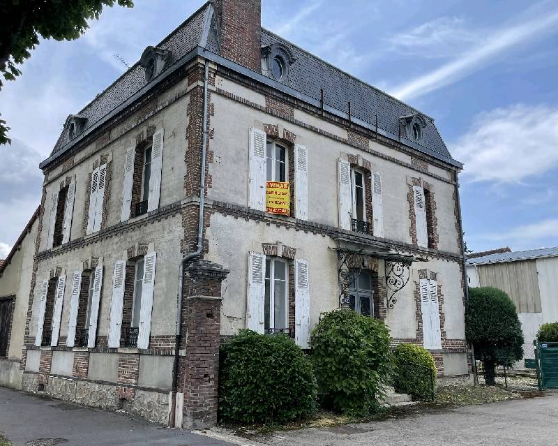 Villa / Maison  à vendre Sézanne 51120