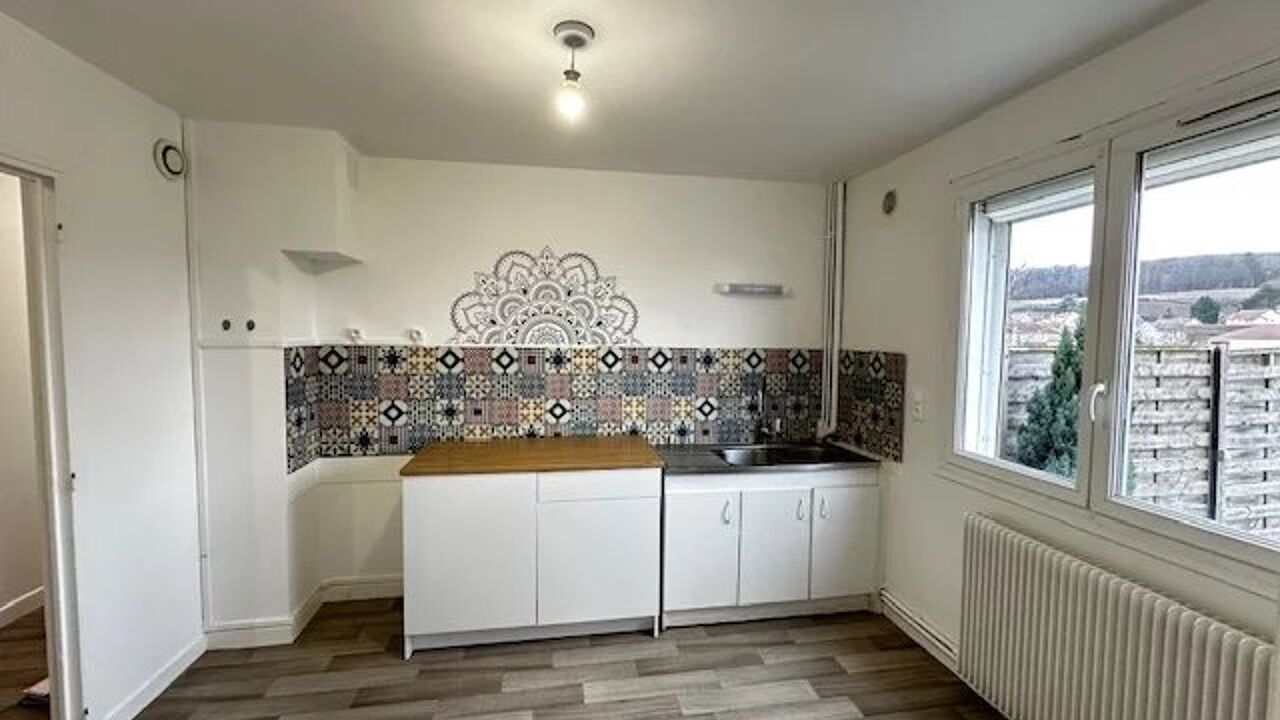 appartement 2 pièces 62 m2 à louer à Chigny-les-Roses (51500)