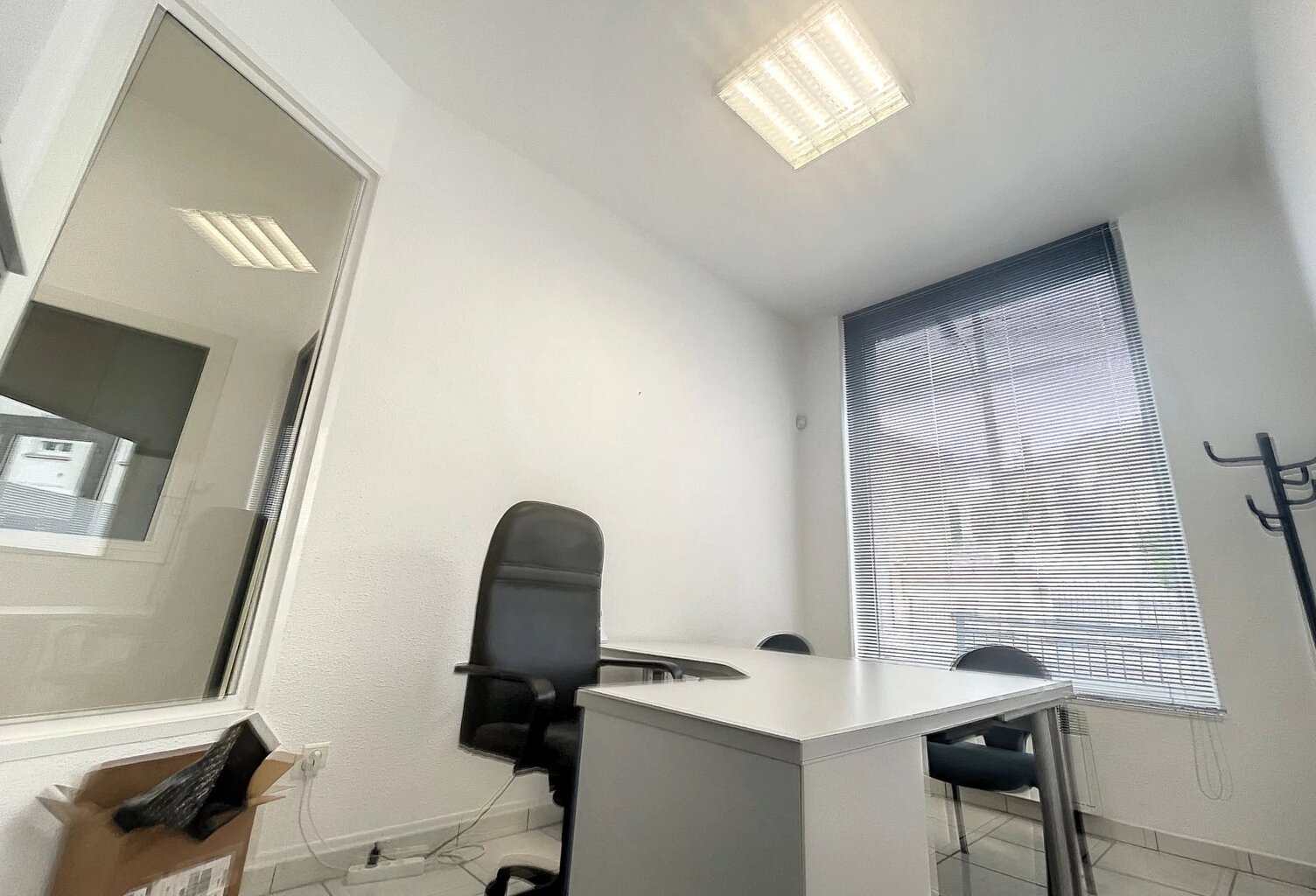 PERPIGNAN SUD  LOCAL BELLE VITRINE 10MIN CENTRE VILLE — photo 1