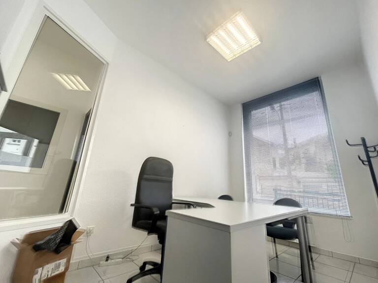 PERPIGNAN SUD  LOCAL BELLE VITRINE 10MIN CENTRE VILLE — photo 1