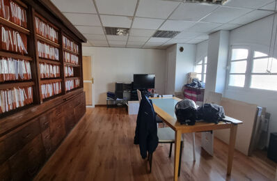 vente bureau 119 900 € à proximité de Artigueloutan (64420)