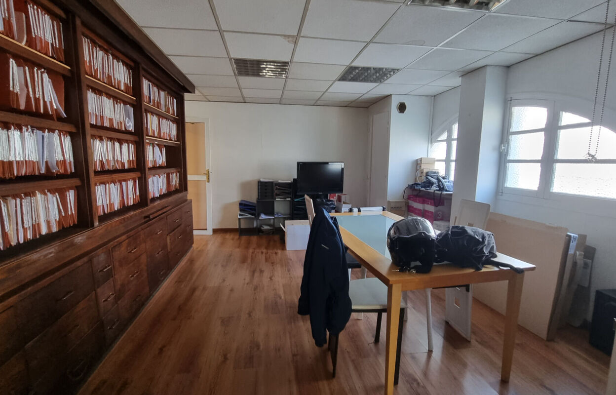 bureau 5 pièces 81 m2 à vendre à Pau (64000)