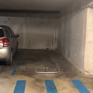 Parking 12 m²