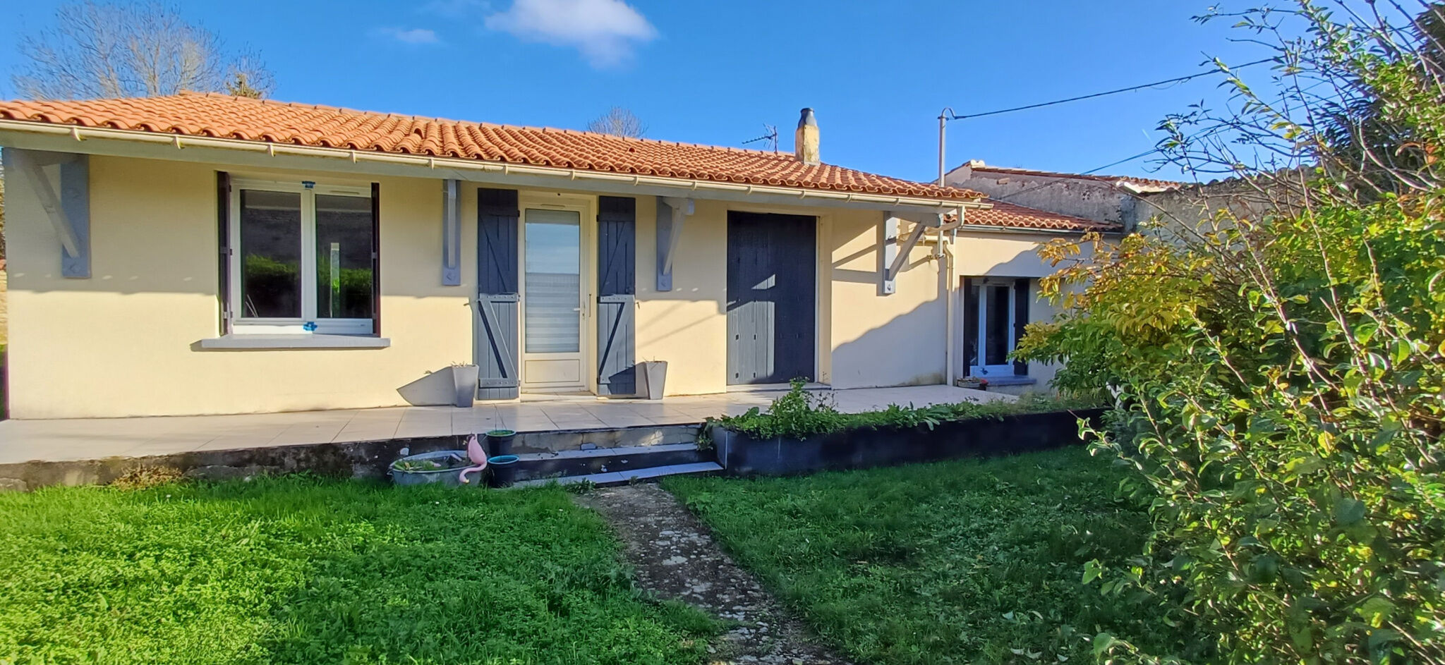 Villa / Maison  T5 à vendre Thou (Le) 17290