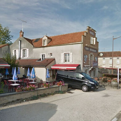 Maison 12 pièces 240000 €