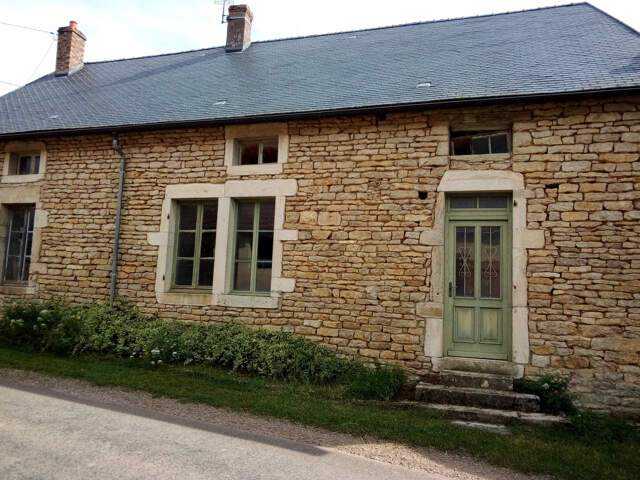 MAISON 3 PIECES - 92 M2 — photo du bien