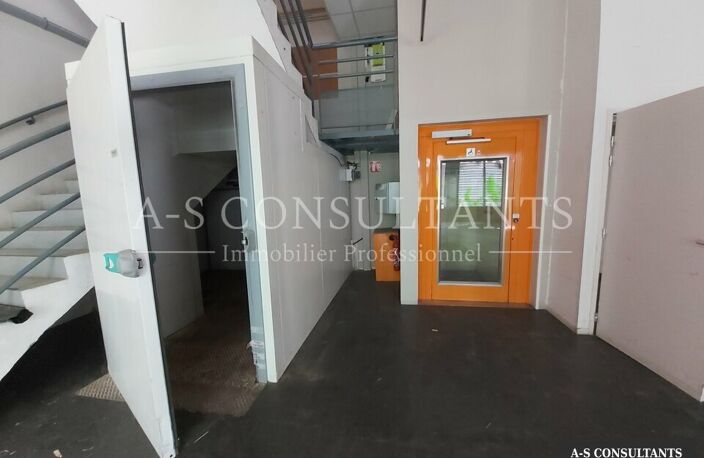 LOCAL COMMERCIAL à vendre — photo 3