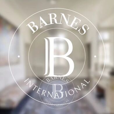 Appartement 5 pièces 4092 €