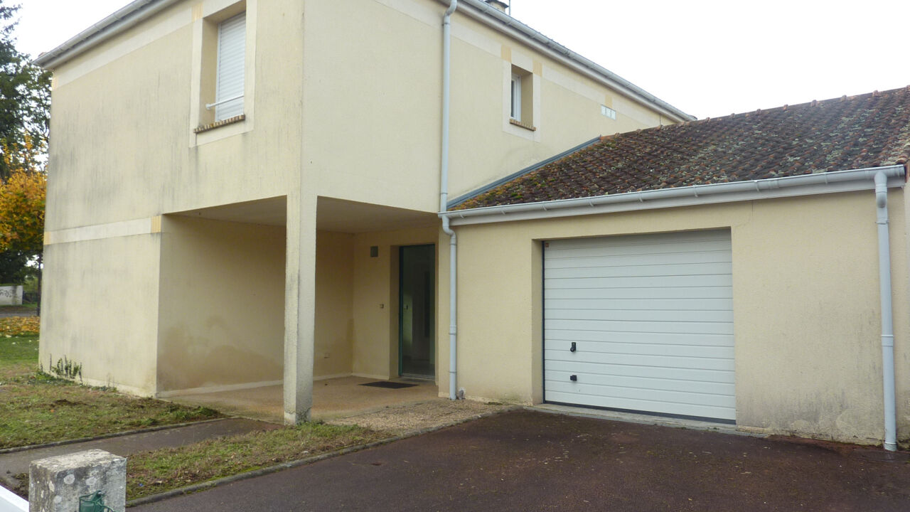 maison 5 pièces 108 m2 à vendre à Montmorillon (86500)