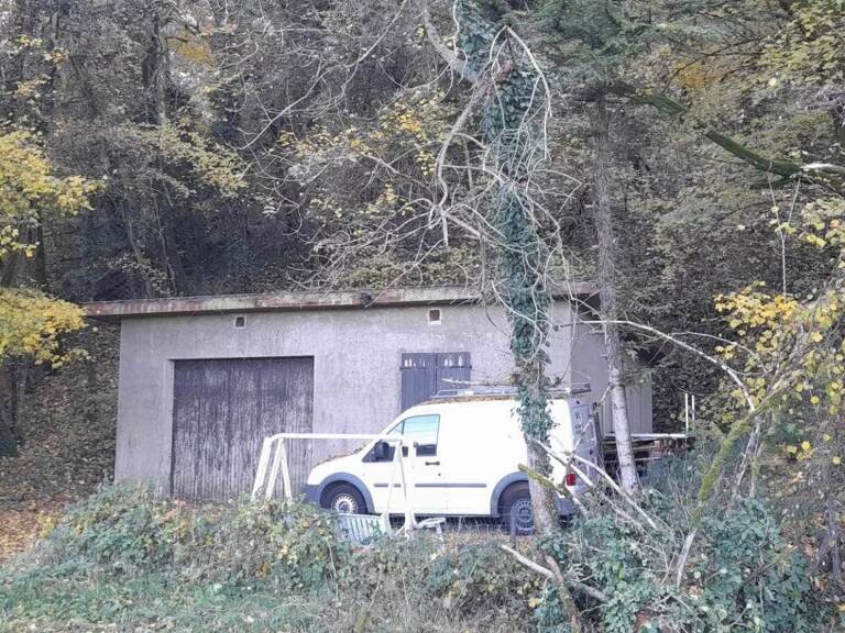 Occasion rare ! Terrain 1921 m² avec Garage à 23 500euros — photo 1
