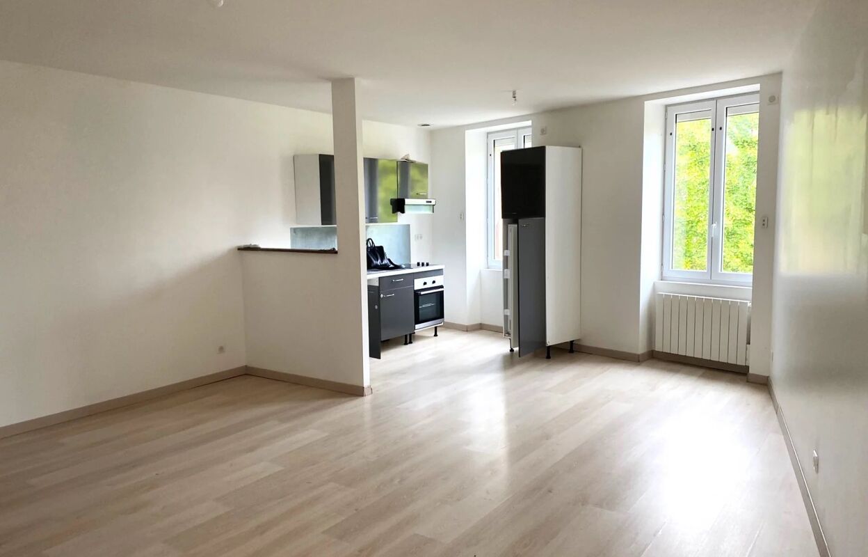 appartement 3 pièces 100 m2 à louer à Juliénas (69840)