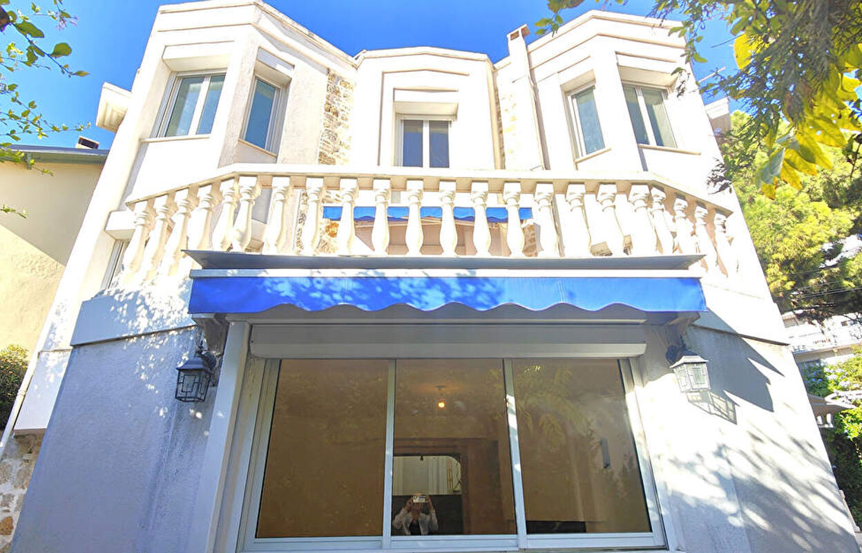 maison 6 pièces 131 m2 à vendre à Nice (06000)