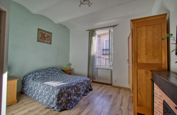 Immeuble avec 2 commerces, 4 chambres d'hotes, Gite et Appartement — photo 5