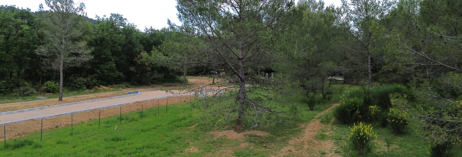 Terrain  1243 m² à vendre à Méounes-lès-Montrieux (83136)