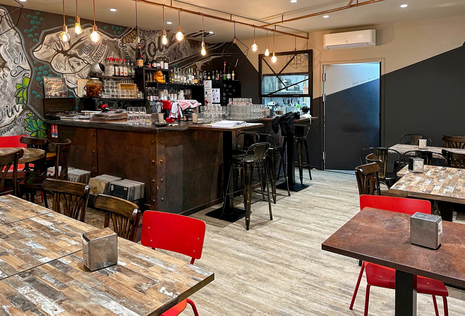Fond de Commerce à Vendre: Restaurant de 110 m2 à Grézieu-la — photo 1