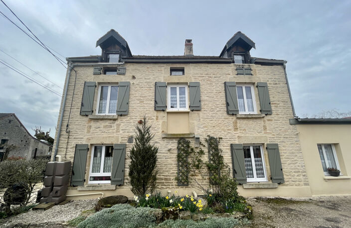 House — photo 2