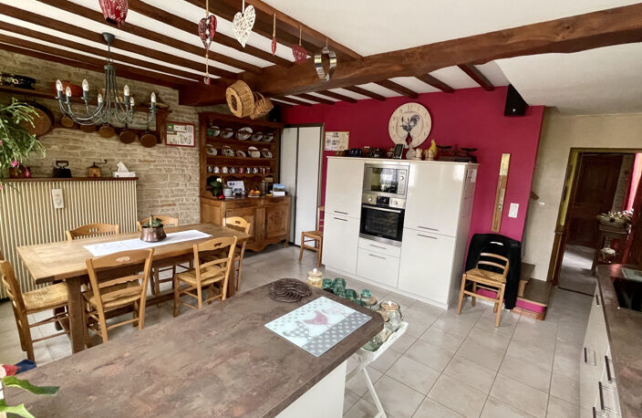 House — photo 3