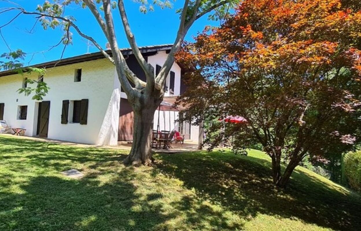 maison 6 pièces 213 m2 à vendre à Saint-Pée-sur-Nivelle (64310)