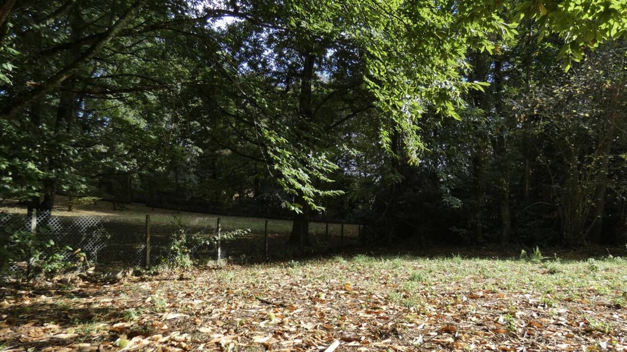 terrain  pièces 1300 m2 à vendre à Brive-la-Gaillarde (19100)