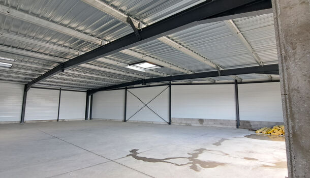 Local commercial 1 pièces  à louer Saintes 17100