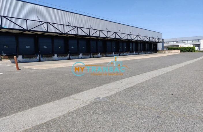 My Transac vous propose à la location une Messagerie de 6 704 m² dont 1 393m² de bureaux et locaux sociaux sur 26 429 m² de terrain situé à Lieusaint — photo 5