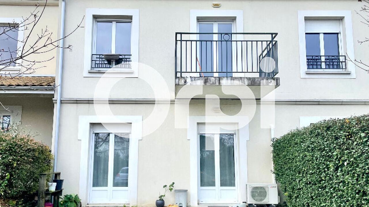 appartement 2 pièces 42 m2 à vendre à Saint-Sulpice-Et-Cameyrac (33450)