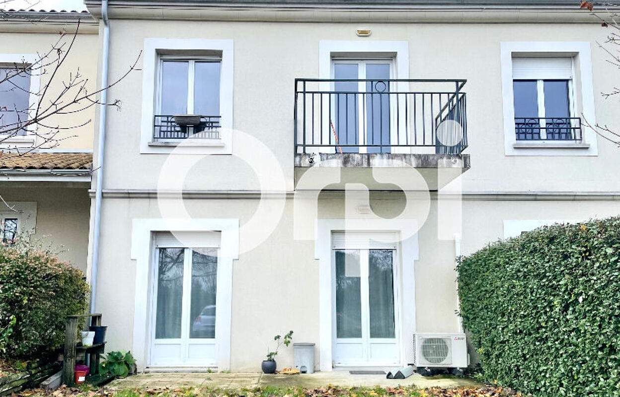 appartement 2 pièces 42 m2 à vendre à Saint-Sulpice-Et-Cameyrac (33450)
