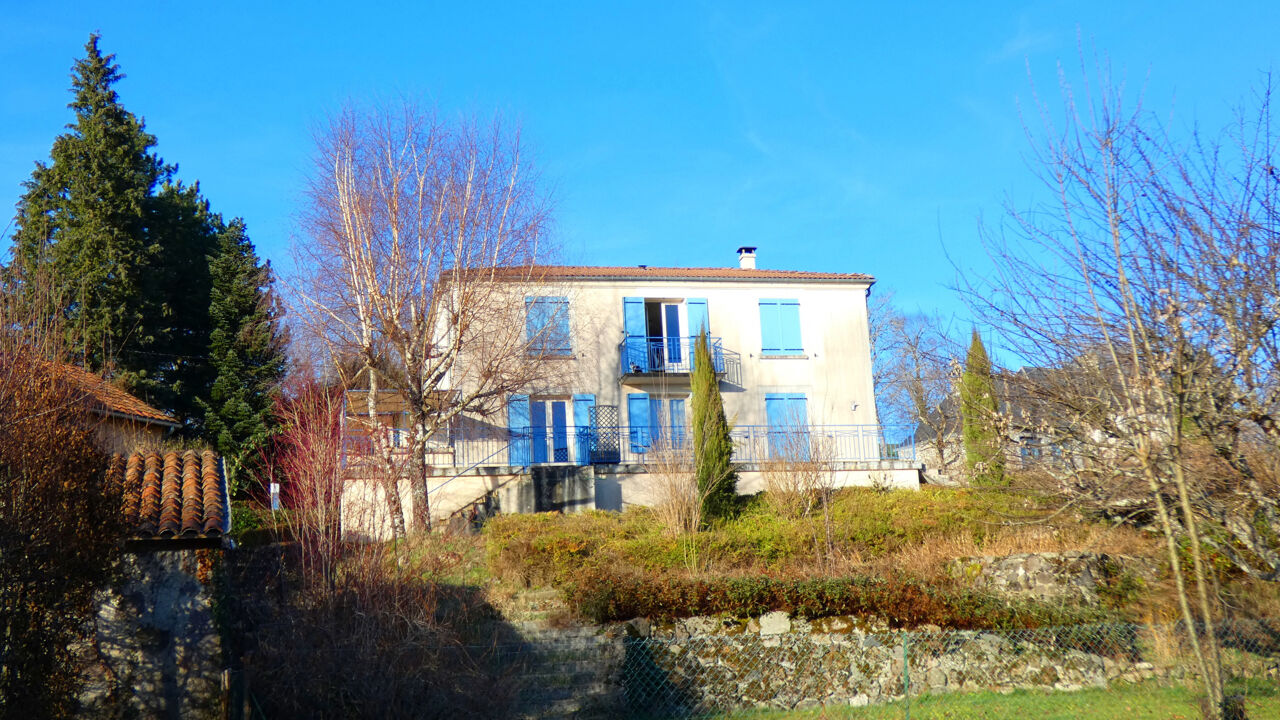 maison 6 pièces 150 m2 à vendre à Aurillac (15000)
