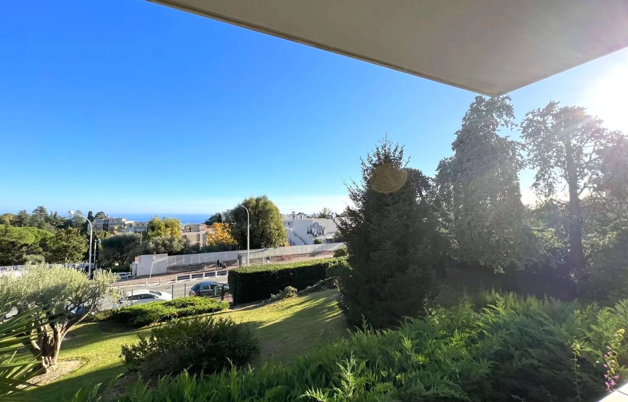 appartement 3 pièces 65 m2 à vendre à Nice (06200)