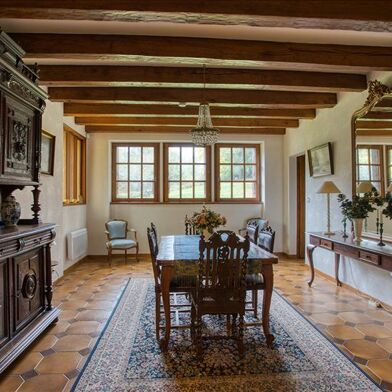 Maison 8 pièces 449000 €