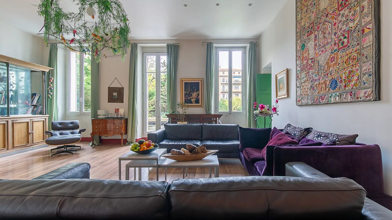 appartement 5 pièces 164 m2 à vendre à Marseille 8 (13008)