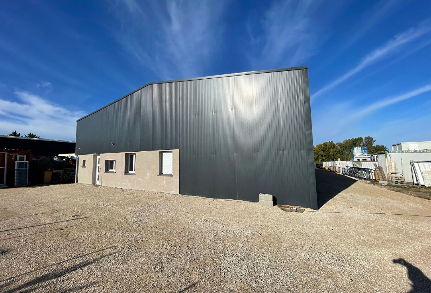 Verdun, local industriel de 330 m² — photo 1