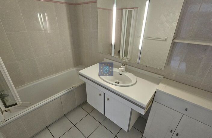 T2 — photo 4