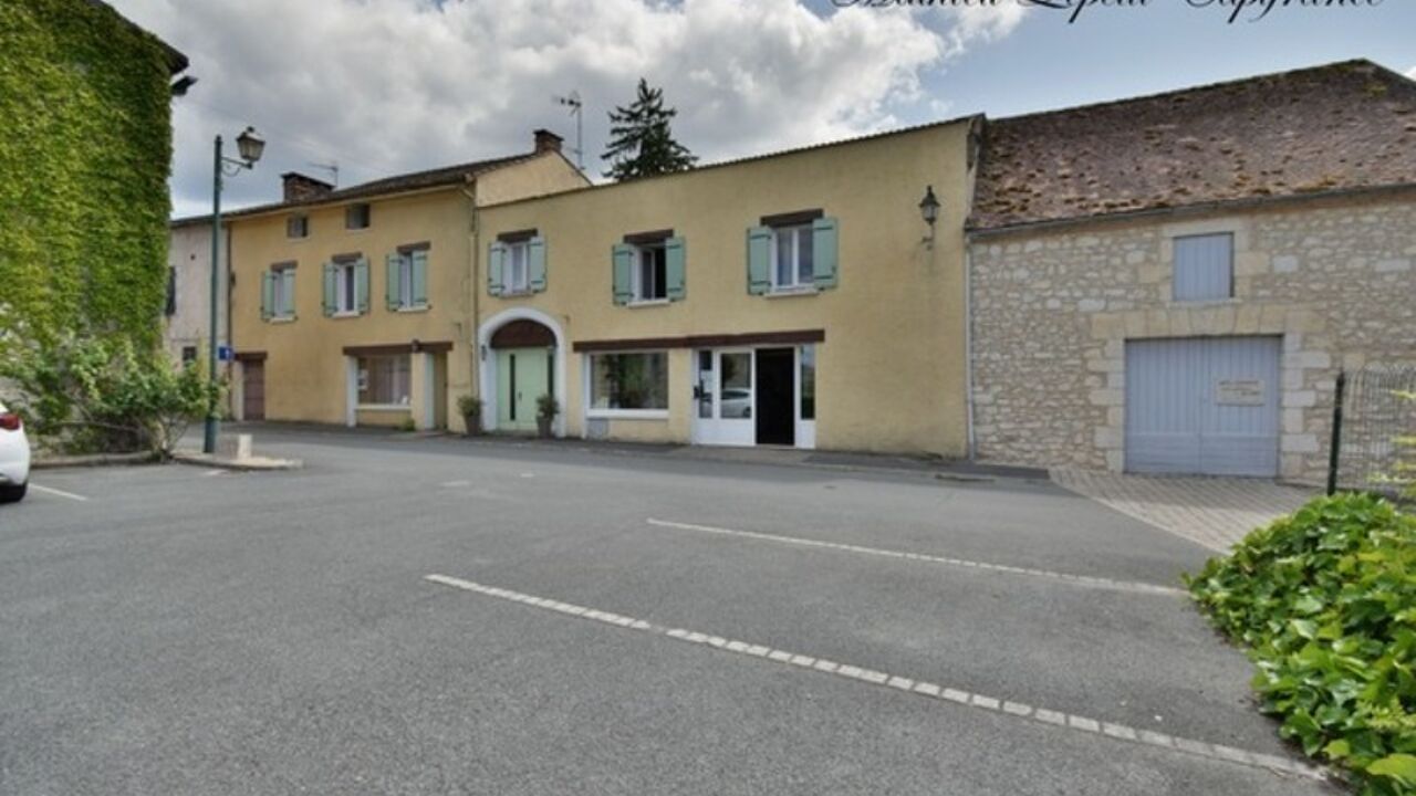 maison 14 pièces 550 m2 à vendre à Sorges (24420)