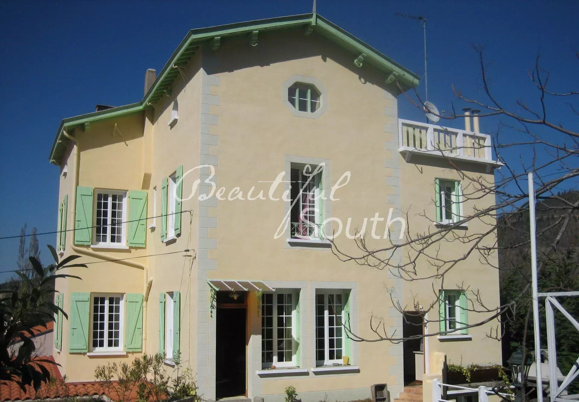 H&ocirc;tel particulier  T12 à vendre Vernet-les-Bains 66820