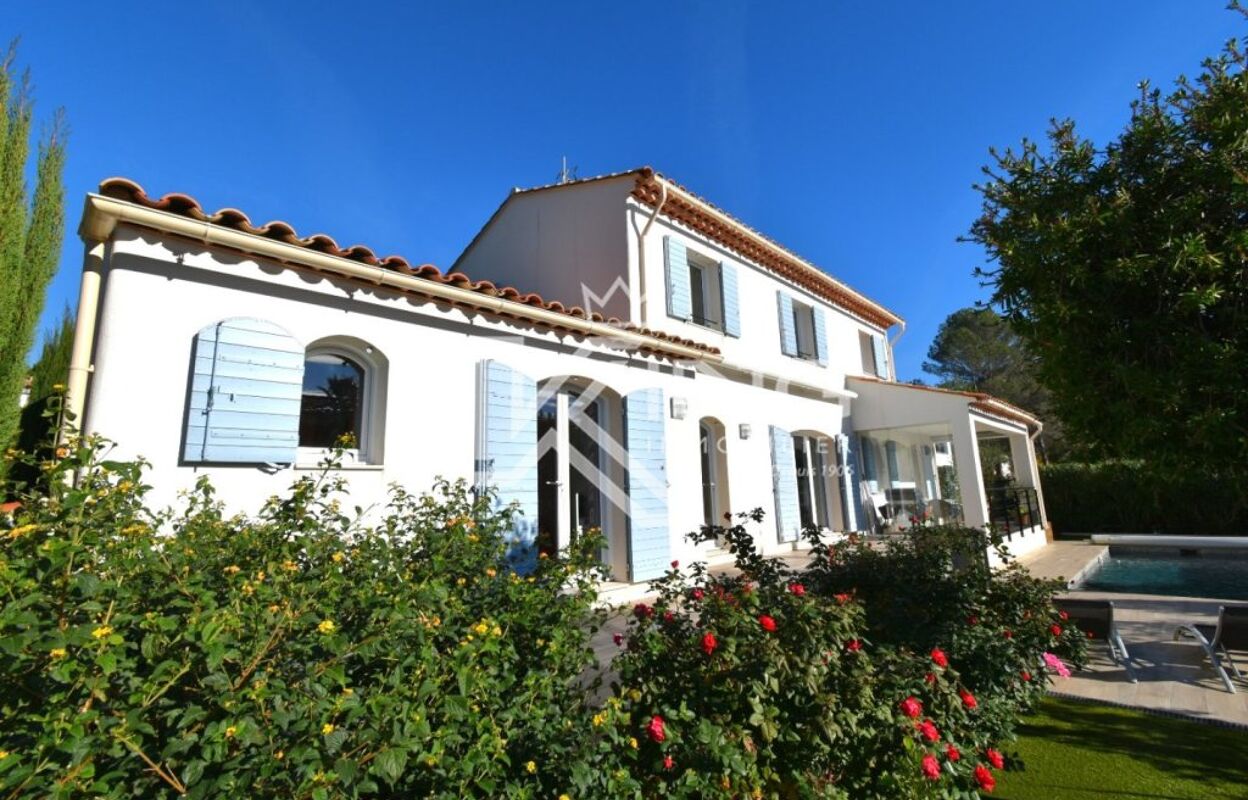 maison 6 pièces 140 m2 à vendre à Saint-Raphaël (83530)