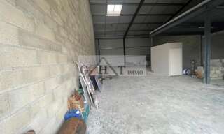 Local industriel  490 m² à louer à Pringy (77310)