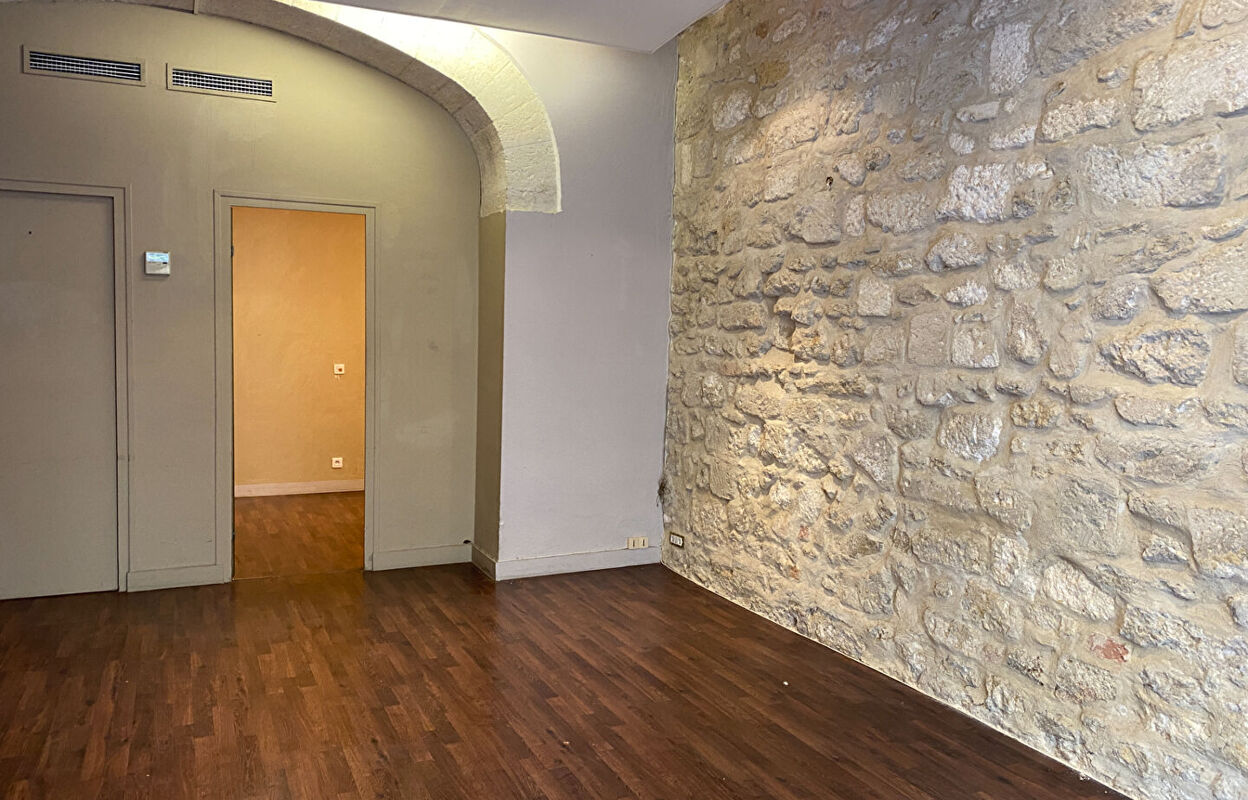 commerce 5 pièces 90 m2 à vendre à Avignon (84000)