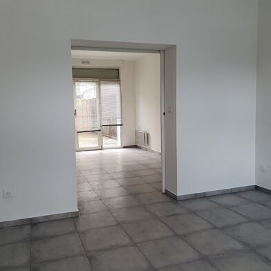 Commerce  600 €