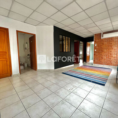 Commerce  369000 €