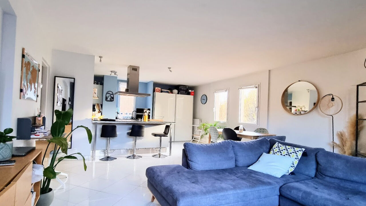 appartement 3 pièces 70 m2 à vendre à Montigny-le-Bretonneux (78180)