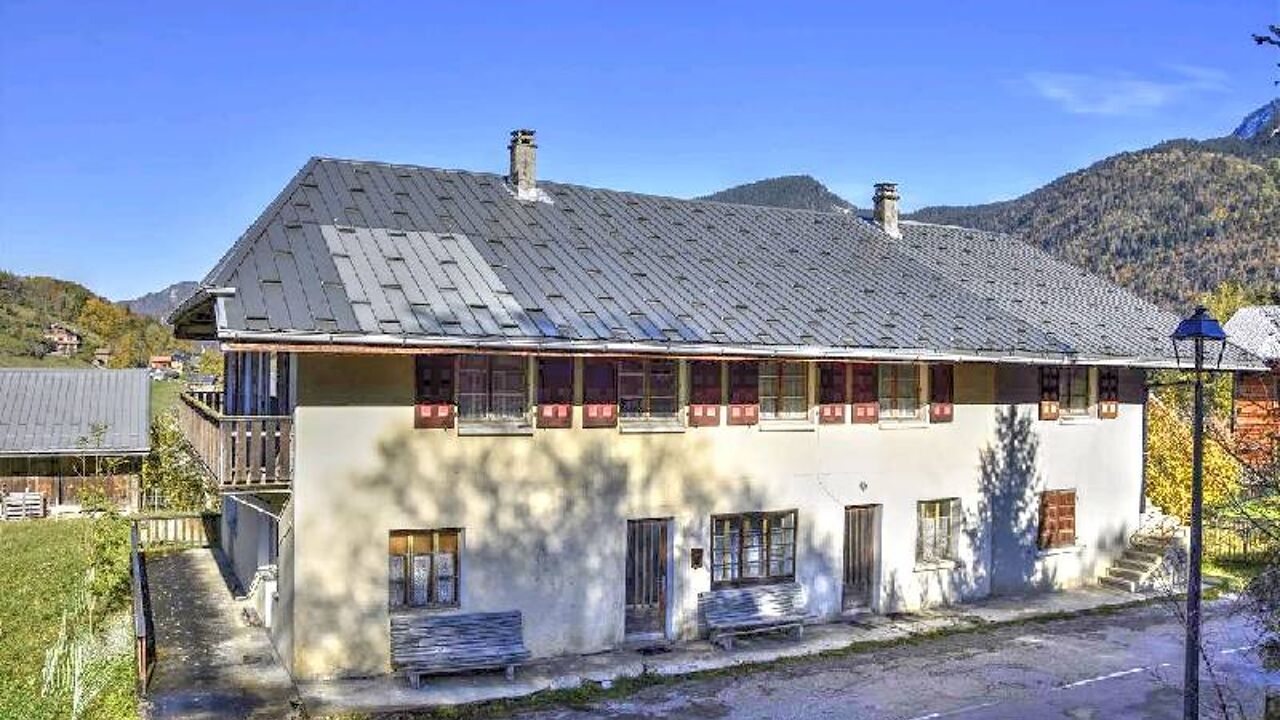 maison 8 pièces  m2 à vendre à Seytroux (74430)