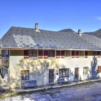 Maison 8 pièces 495000 €